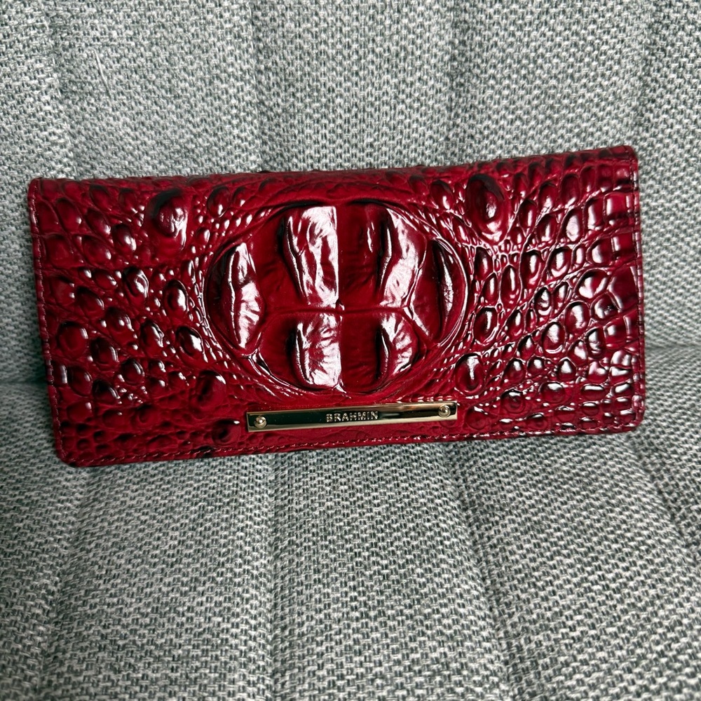 Brahmin Ady Wallet Candy Apple Red. **Excellent condition.**
